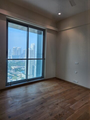 Room in 3 BHK Apartment at Indiabulls Sky Forest, Lower Parel – for Rent