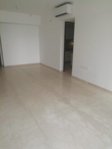 Room in 4 BHK Apartment at Raheja Imperia, Worli – for Sale