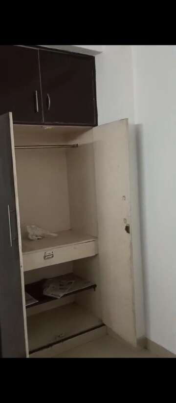 Furnished Amenities in 2 BHK Builder Floor at Sultanpur – for Sale