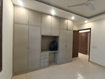 Building Lobby in 3 BHK Apartment at DLF Atria, Dlf Phase ii – for Rent