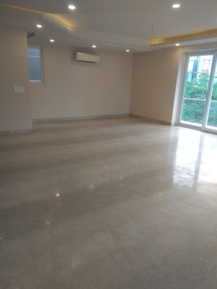 Room, maharani bagh 6 Bedroom 1080 Sq.Yd. Independent House In Maharani Bagh Delhi 8036584