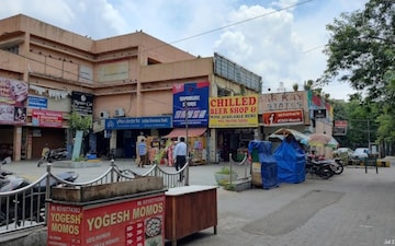 Shop For Sale in Sector 29