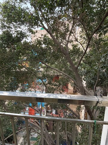 Balcony in 1 RK Builder Floor at Ansal Sushant Lok I, Sector 43 – for Rent