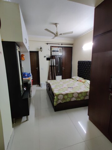 Master Bedroom in 2 BHK Builder Floor at Mehrauli – for Rent