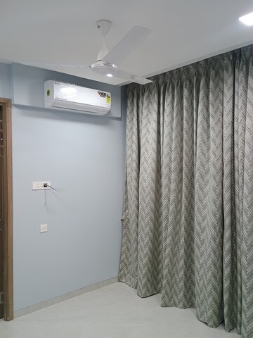 Furnished Amenities in 2 BHK Apartment at One Meraki, Chembur – for Rent