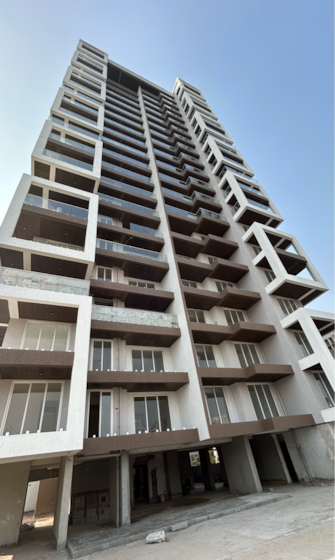 2 BHK Apartment For Resale in Shreenathji Celestial Heights Vijaykar Wadi Mumbai  8036716