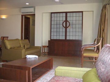 Living Room in 4 BHK Apartment at Raheja Imperia, Worli – for Sale