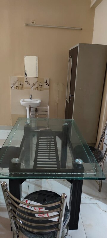 Living Room in 2 BHK Independent House at Gomti Nagar – for Rent