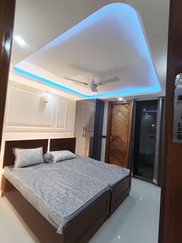 Bedroom in 2 BHK Apartment at Sector 42 – for Rent