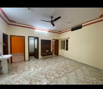 Bedroom in 3 BHK Apartment at Hsr Layout – for Rent