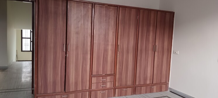 undefined, patiala road 5 Bedroom 145 Sq.Yd. Independent House In Patiala Road Zirakpur 8036844