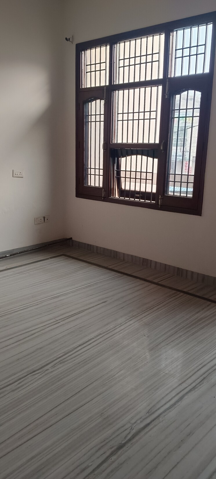 Room, patiala road 5 Bedroom 145 Sq.Yd. Independent House In Patiala Road Zirakpur 8036844