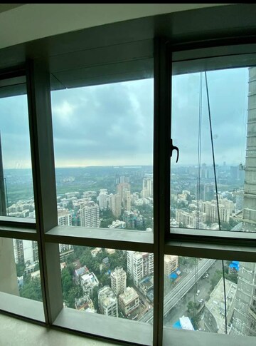 Room in 3 BHK Apartment at Sheth Auris Serenity Tower 3, Malad West – for Sale