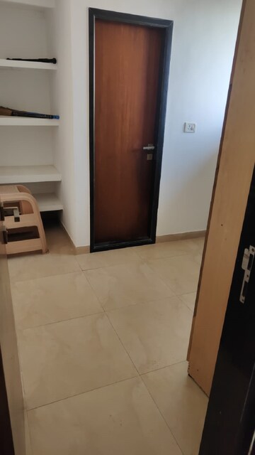 Room in 2 BHK Apartment at Bandra West – for Rent