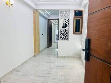 Room in 1 BHK Builder Floor at Neb Sarai – for Rent