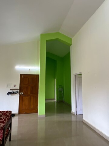 Furnished Amenities in 3 BHK Apartment at Siolim – for Rent