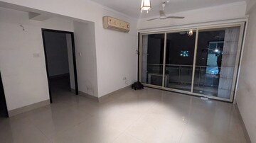 2 BHK Apartment For Rent in Khar West
