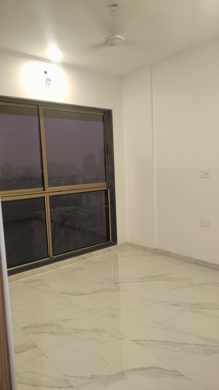 Room, rodium-xline 3 Bedroom 831 Sq.Ft. Apartment In Kandivali West Mumbai 8036947