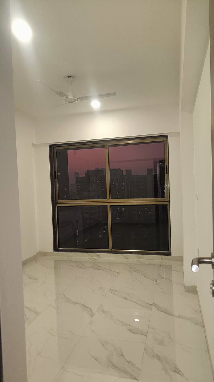 Room, rodium-xline 3 Bedroom 831 Sq.Ft. Apartment In Kandivali West Mumbai 8036947