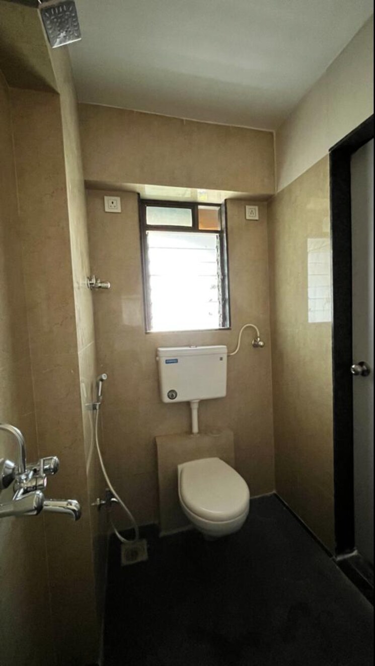 Bathroom, maa-monarch 2 Bedroom 619 Sq.Ft. Apartment In Borivali East Mumbai 8036926