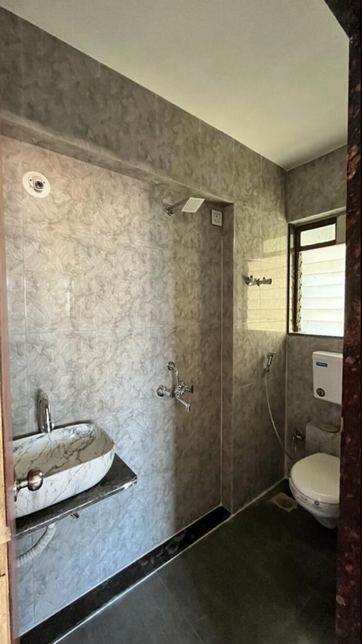 Bathroom, maa-monarch 2 Bedroom 619 Sq.Ft. Apartment In Borivali East Mumbai 8036926