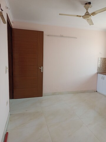 Living Room in 1 BHK Builder Floor at Chattarpur – for Rent