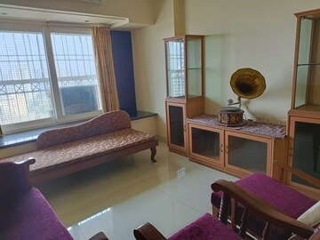 Living Room in 2 BHK Apartment at Vanamali CHS, Chembur – for Rent