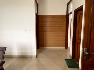 Room in 2 BHK Builder Floor at Ansal Plaza Sector-23, Sector 23 – for Rent