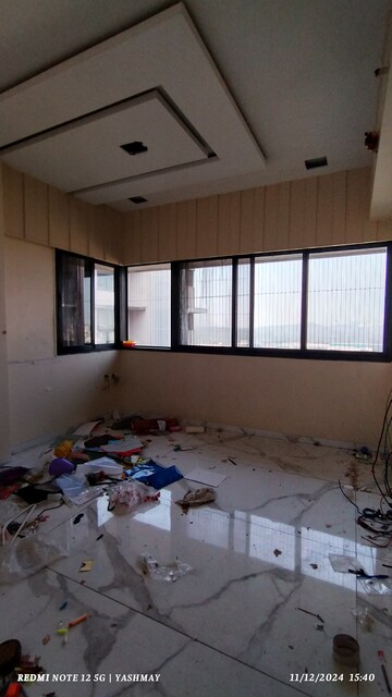 Master Bedroom in 3 BHK Apartment at Kanakia Rainforest, Andheri East – for Sale