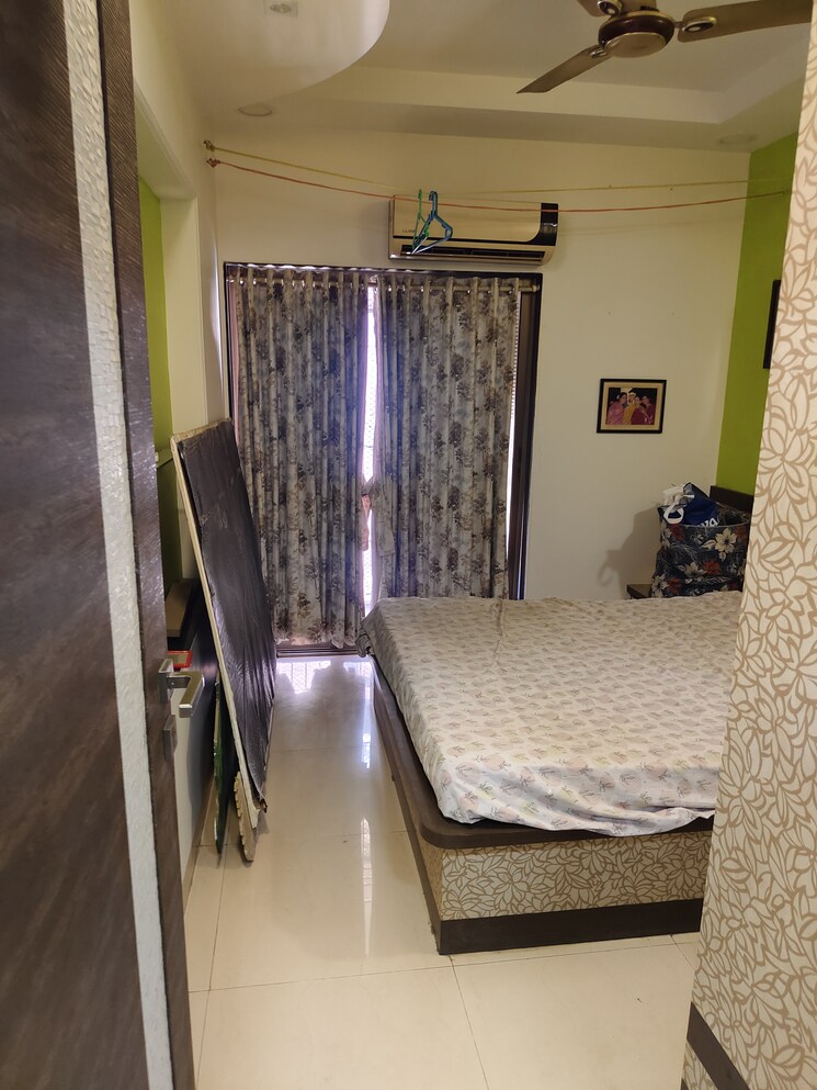 Living Room, deep-chs-khopat 3 Bedroom 1200 Sq.Ft. Apartment In Khopat Thane 8037190