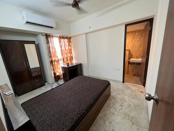 2 BHK Apartment For Rent in Lodha Amara, Kolshet Road