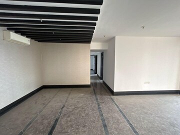 Room in 3 BHK Apartment at Lodha New Cuffe Parade, Wadala – for Rent