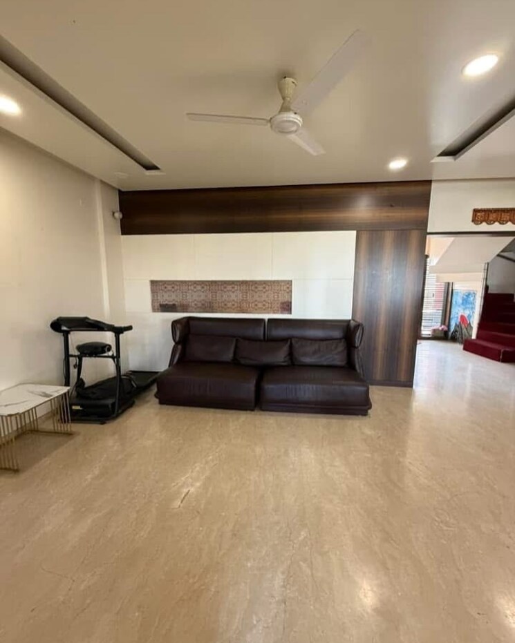 Living Room, manikchand-malabar 5 Bedroom 6000 Sq.Ft. Apartment In Lulla Nagar Pune 8037217