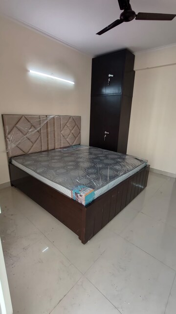Bedroom in 3.5 BHK Apartment at Futec Gateway, Sector 75 – for Sale