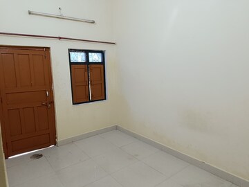 Master Bedroom in 1.5 BHK Independent House at Vikas Nagar – for Rent