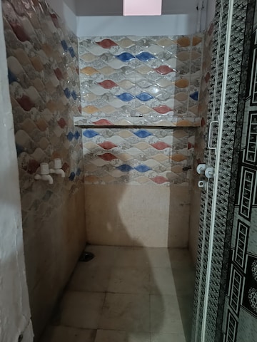 Bathroom in 1.5 BHK Independent House at Vikas Nagar – for Rent
