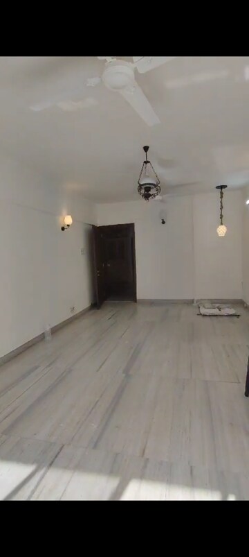 Room in 2 BHK Apartment at Esha Ekta Apartment, Worli – for Rent