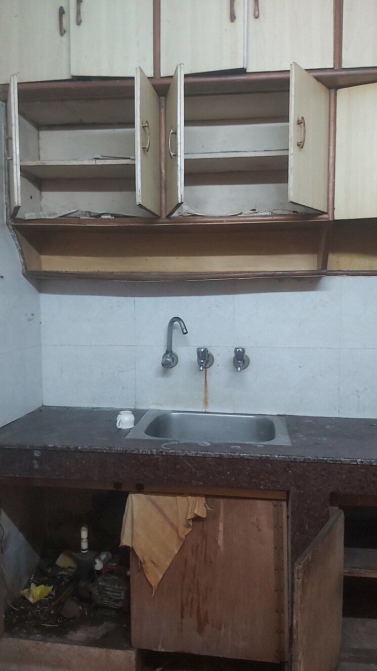 Kitchen, mayur vihar 3.5 Bedroom 1400 Sq.Ft. Apartment In Mayur Vihar Delhi 8037265