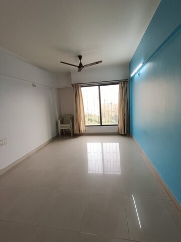 Room in 3 BHK Apartment at BU Bhandari Acolade, Kharadi – for Rent