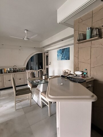 Living Room in 3 BHK Apartment at Milton Apartment, Santacruz West – for Rent