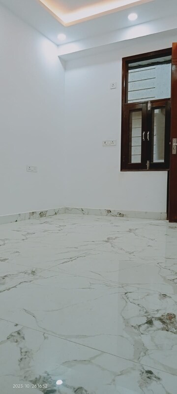 2 BHK Builder Floor For Sale in Sector 72