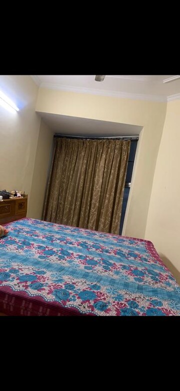 Master Bedroom in 2 BHK Apartment at Sector 20 – for Rent