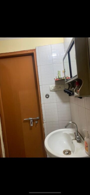 Bathroom in 2 BHK Apartment at Sector 20 – for Rent