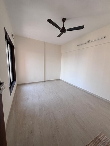 Room in 2 BHK Apartment at Chaitanya Anand Lunkhod CHSL, Andheri West – for Rent