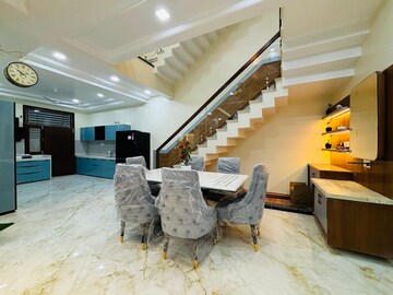 Furnished Amenities in 5 BHK Independent House at Vaishali Nagar – for Sale