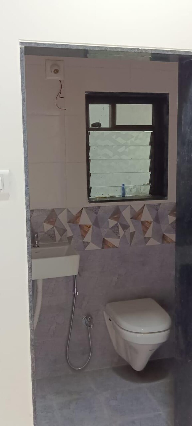 Bathroom, shree-niyati-lake-crown 1 Bedroom 434 Sq.Ft. Builder Floor In Mogharpada Thane 8037380