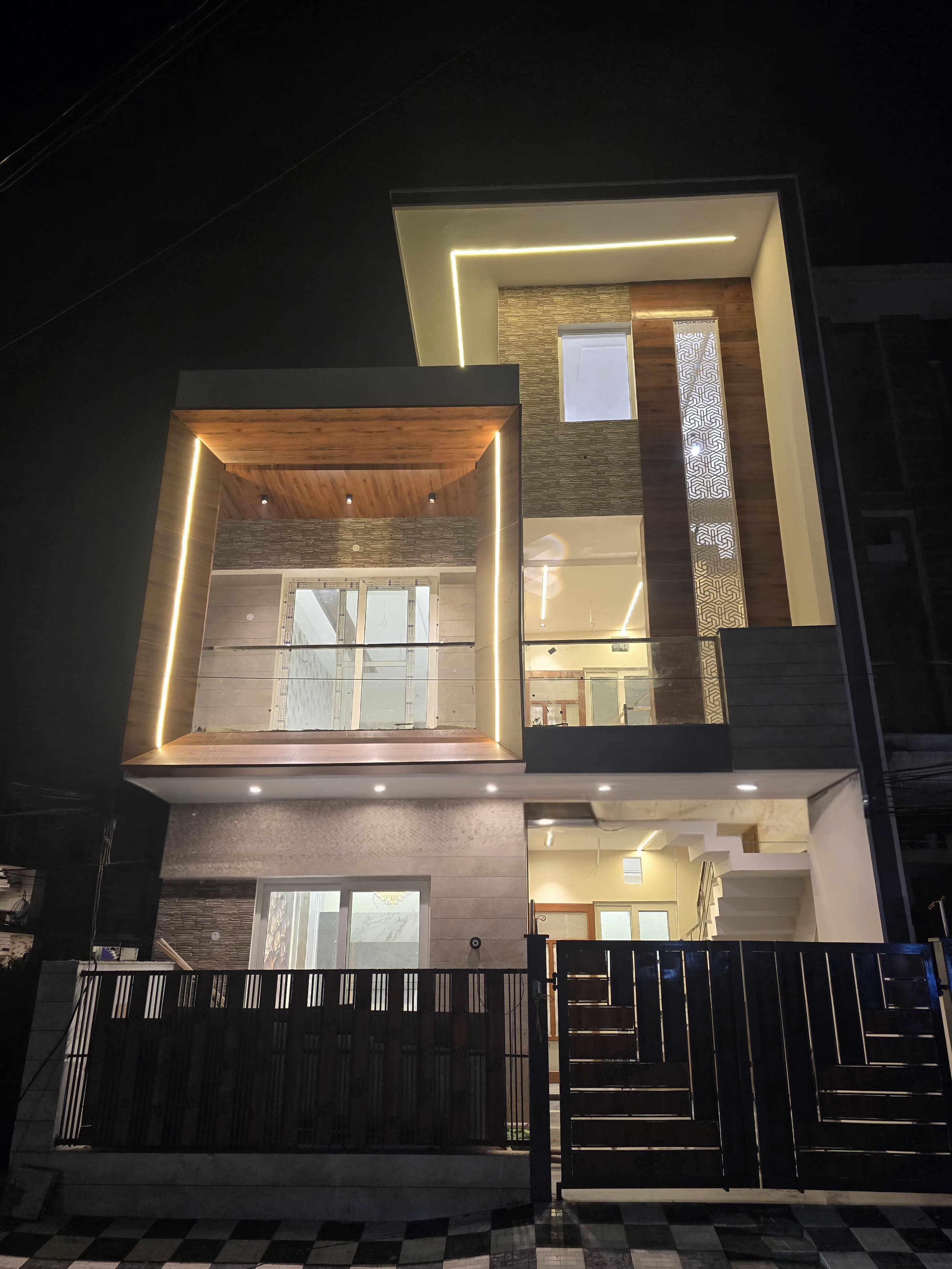 4 BHK + Servant Room,Study Room,Extra Room Independent House For Sale in Sunny Enclave Sector 123