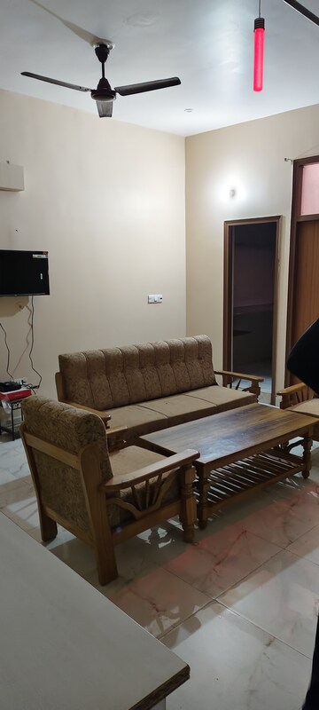 Living Room in 2 BHK Independent House at Gomti Nagar – for Rent