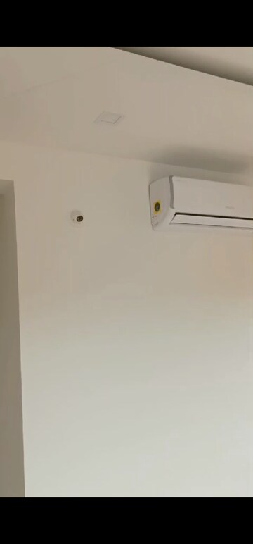Room in 3 BHK Apartment at Vajram Tiara, Yelahanka – for Rent