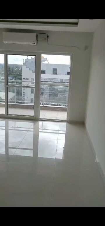 Room in 3 BHK Apartment at Vajram Tiara, Yelahanka – for Rent